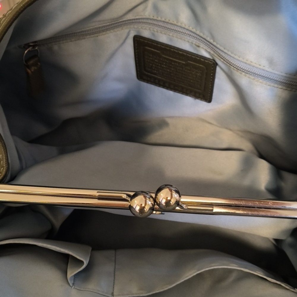 ✨Low Start ✨Coach Olive Green Signature Coated Shoulder Bag - Picture 4 of 11